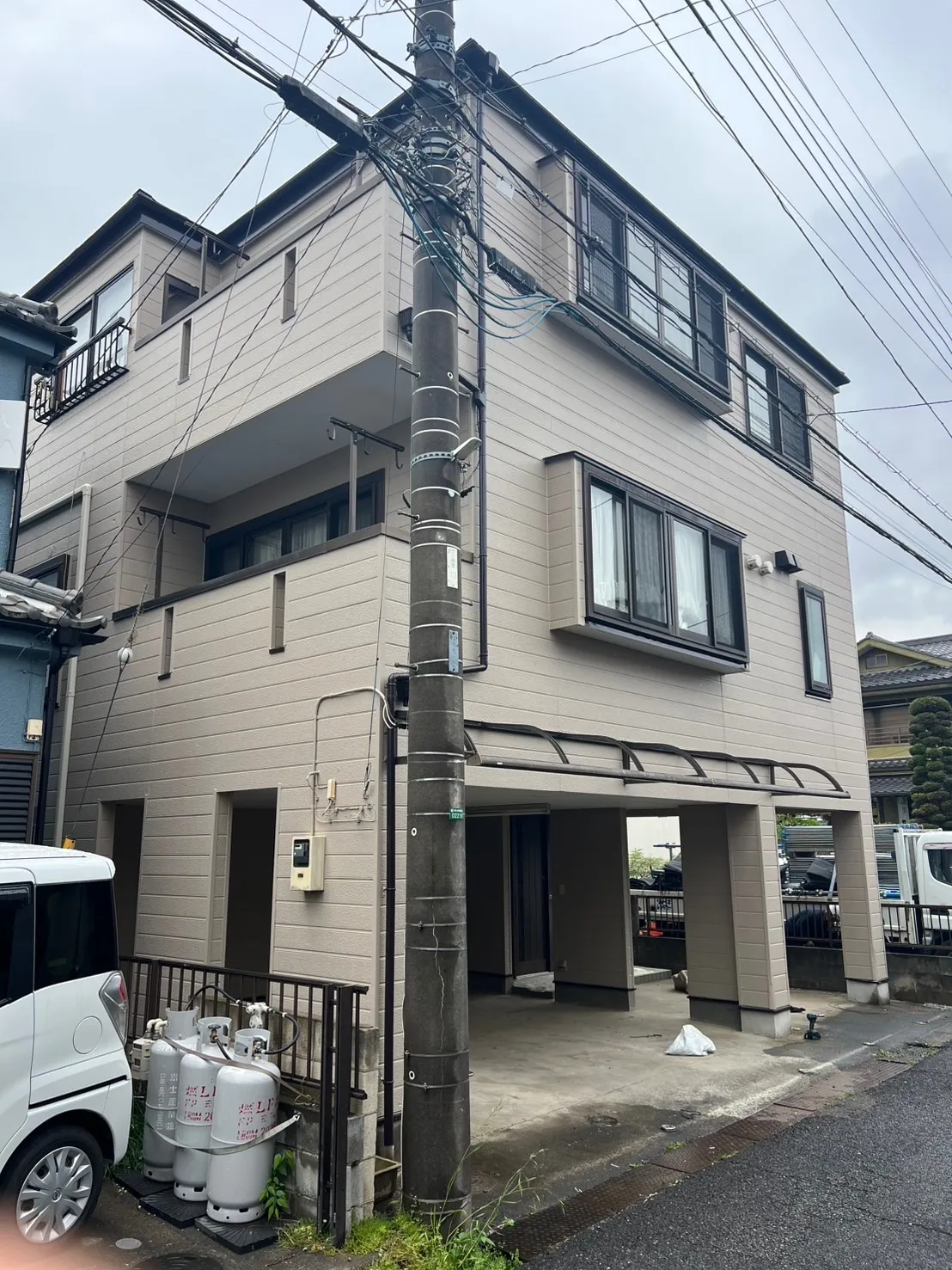 狭山市　外壁塗装　屋根カバー　完工