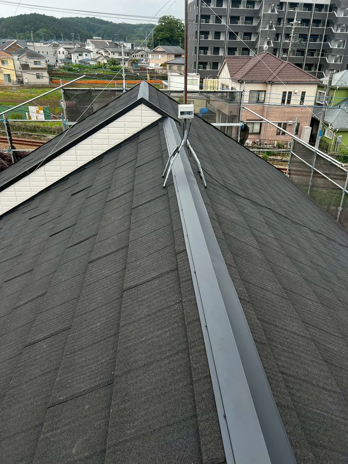 日高市　屋根カバー工事