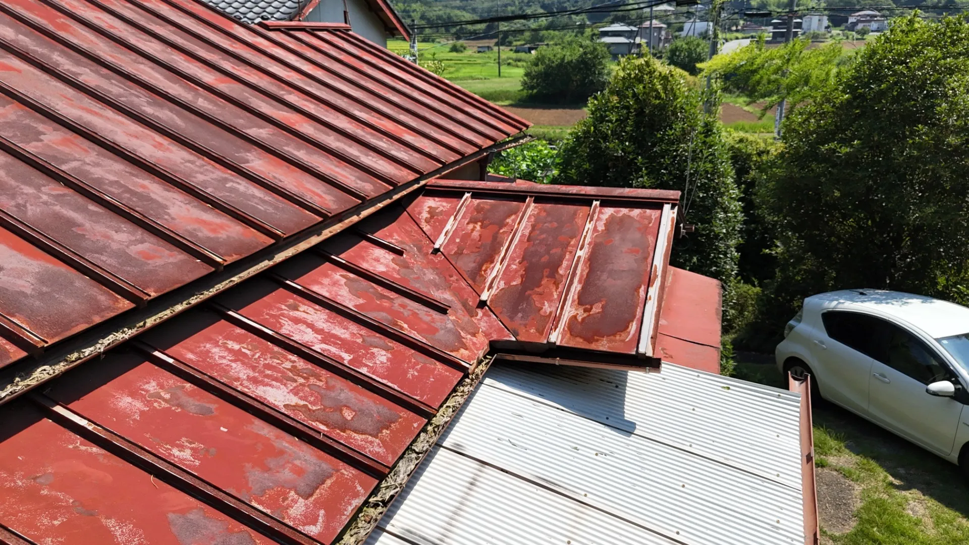 鳩山町で屋根塗装とカバー工法の現調