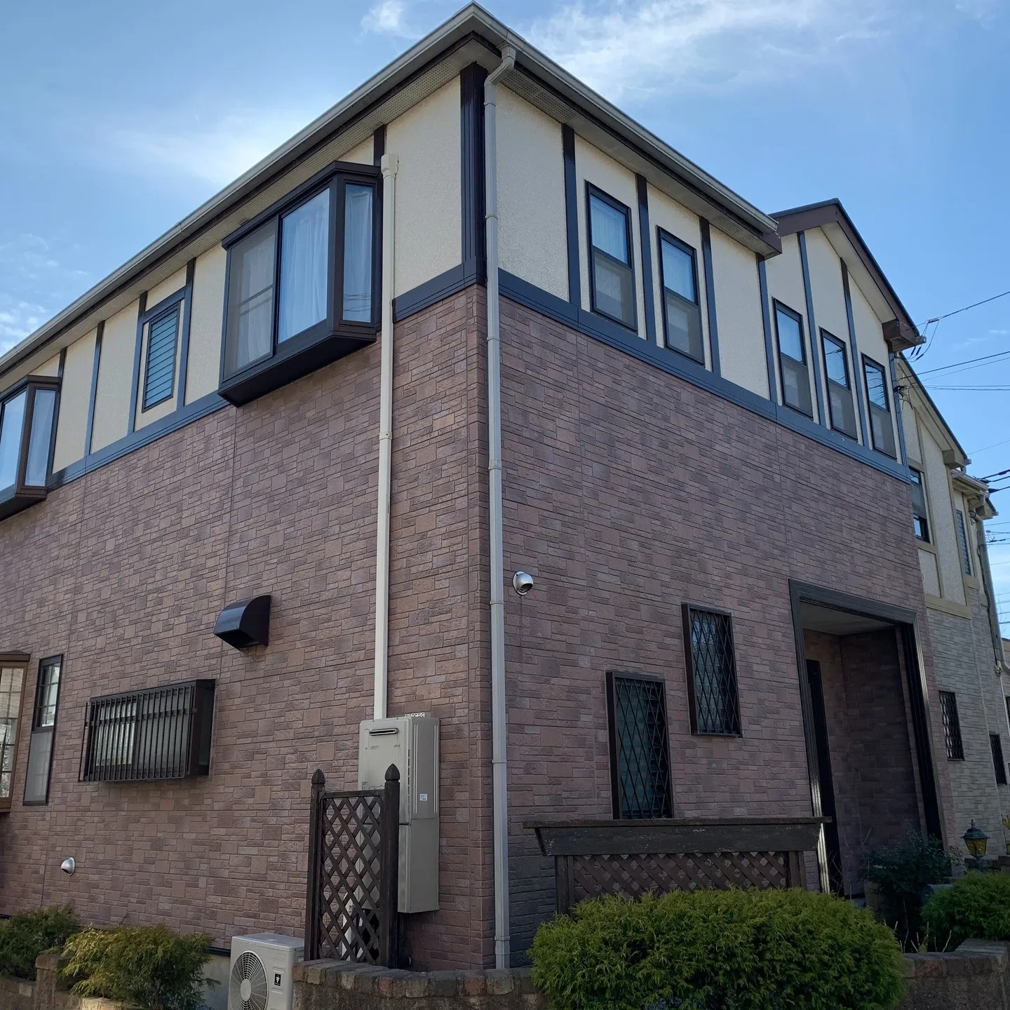 川越市で目地工法を用いた塗装プロジェクトが無事に完工しました...