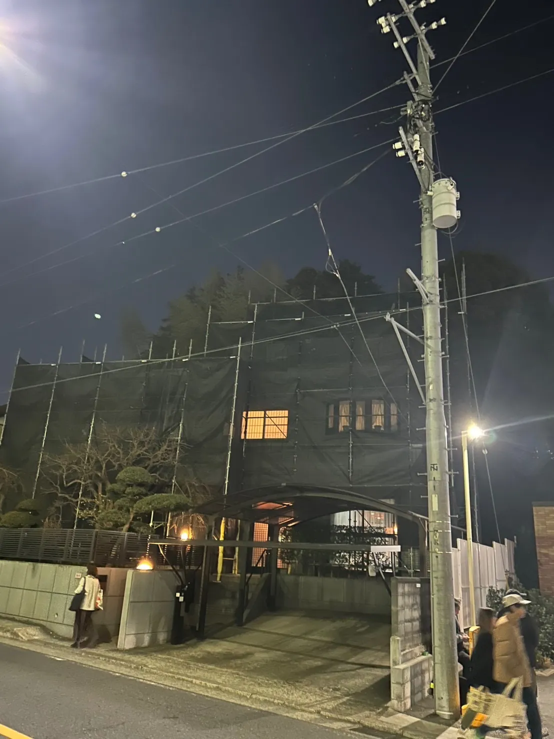 川越市にて外壁塗装と防水工事の着工